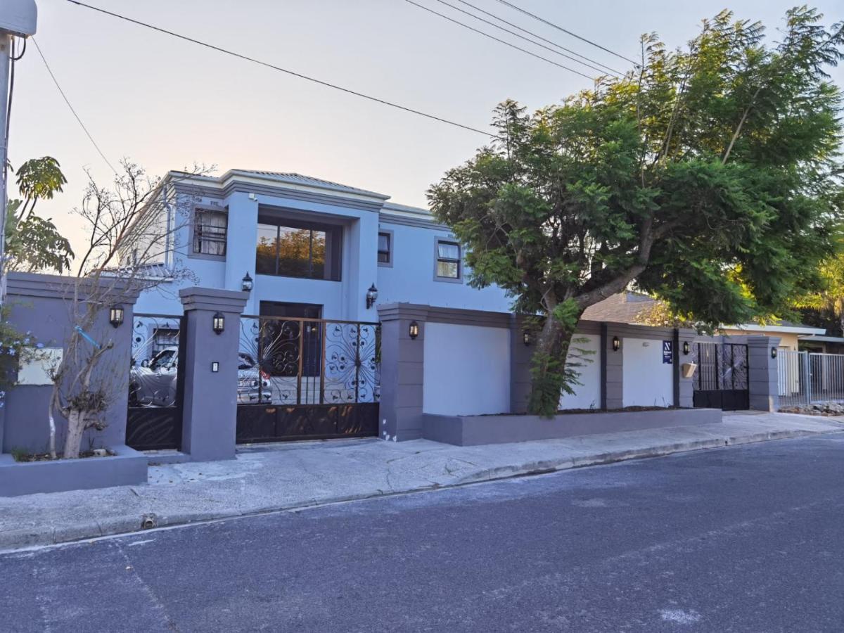 בלוויל Victoria Guest Lodge מראה חיצוני תמונה