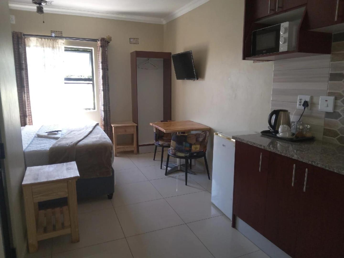 בלוויל Victoria Guest Lodge מראה חיצוני תמונה