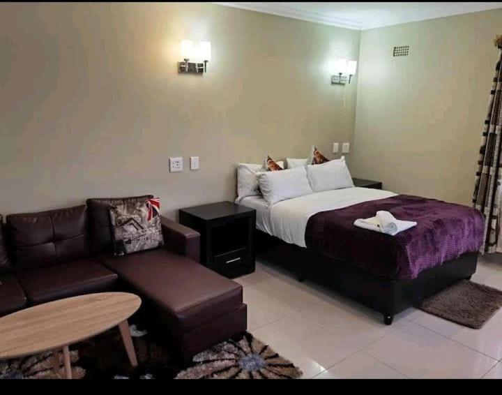 בלוויל Victoria Guest Lodge מראה חיצוני תמונה