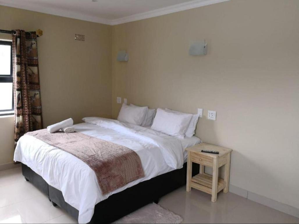 בלוויל Victoria Guest Lodge חדר תמונה
